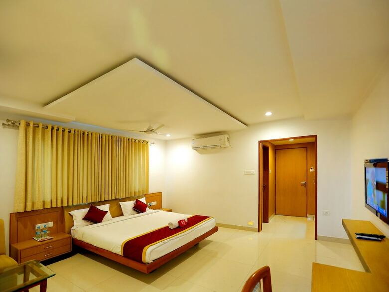 Oyo 381 Hotel Sybaritic Suites Gachibowli