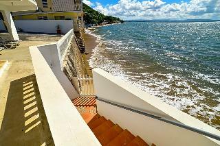 Lemontree Oceanfront Cottages