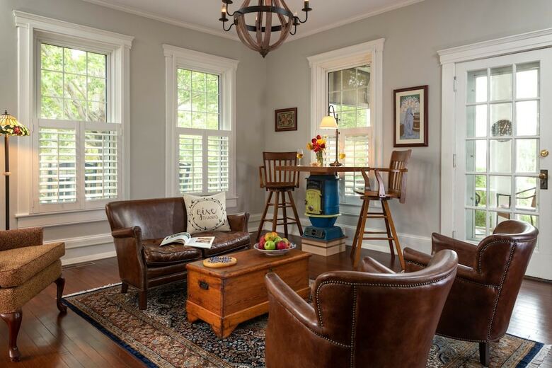 Bed & Breakfast Steeles Tavern Manor