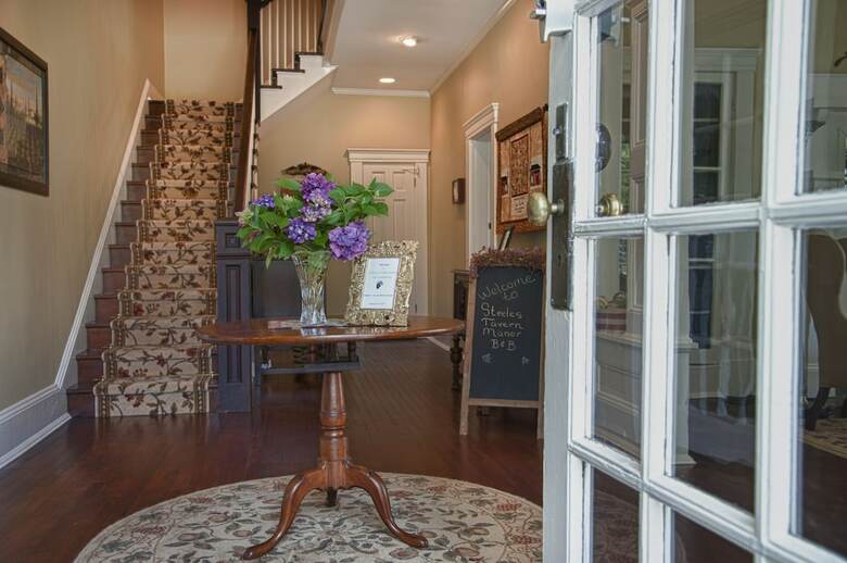 Bed & Breakfast Steeles Tavern Manor