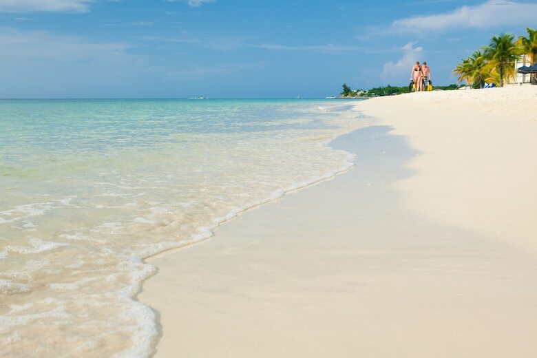 Hotel Grand Roatan Caribbean Resort