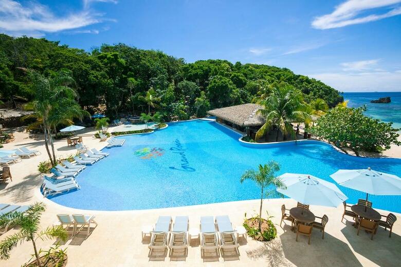 Hotel Grand Roatan Caribbean Resort
