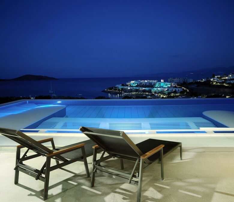 Elounda Peninsula All Suite Hotel