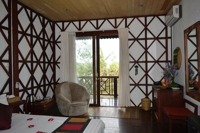Hotel Viewpoint Lodge & Fine Cuisines