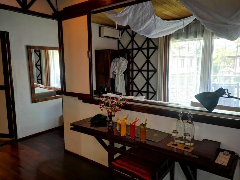 Hotel Viewpoint Lodge & Fine Cuisines