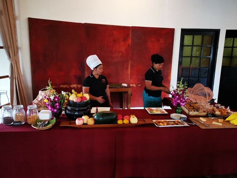 Hotel Viewpoint Lodge & Fine Cuisines