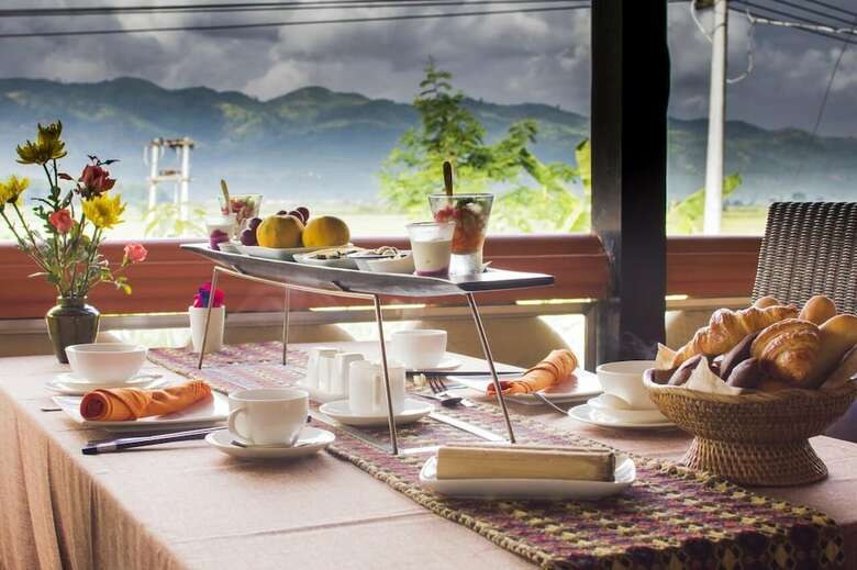 Hotel Viewpoint Lodge & Fine Cuisines
