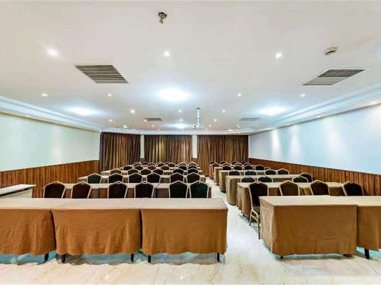 Hotel Ibis Chongqing Ranjiaba