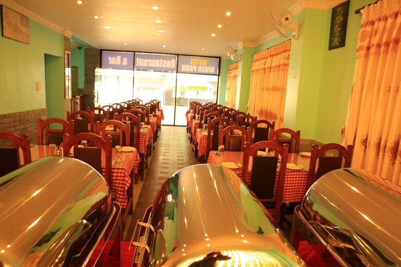 Hotel River Park