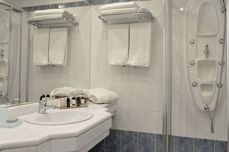 Athens Atrium Hotel And Suites