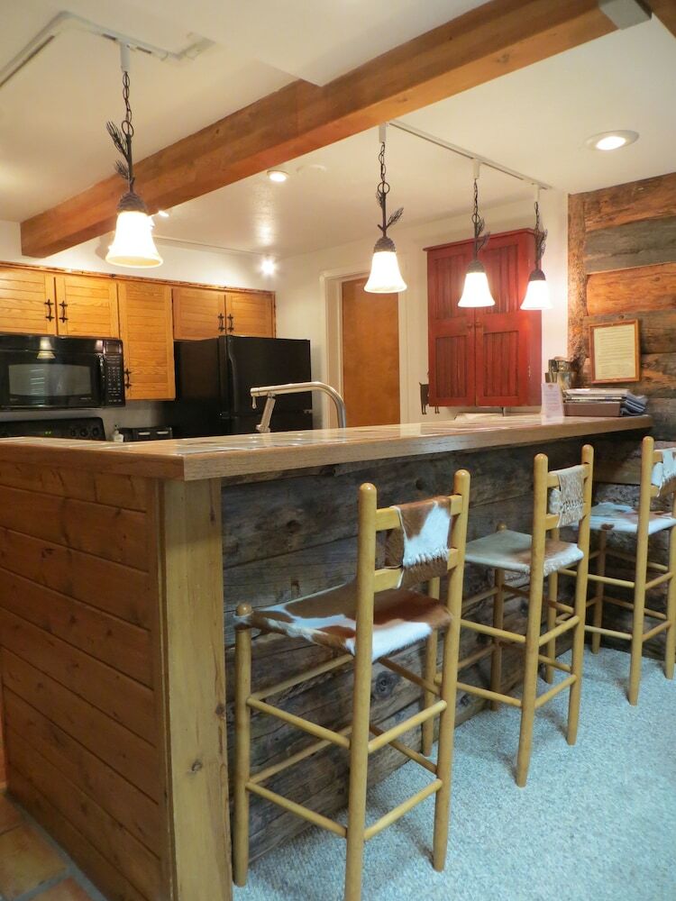 Mountain Edge By Crested Butte Lodging