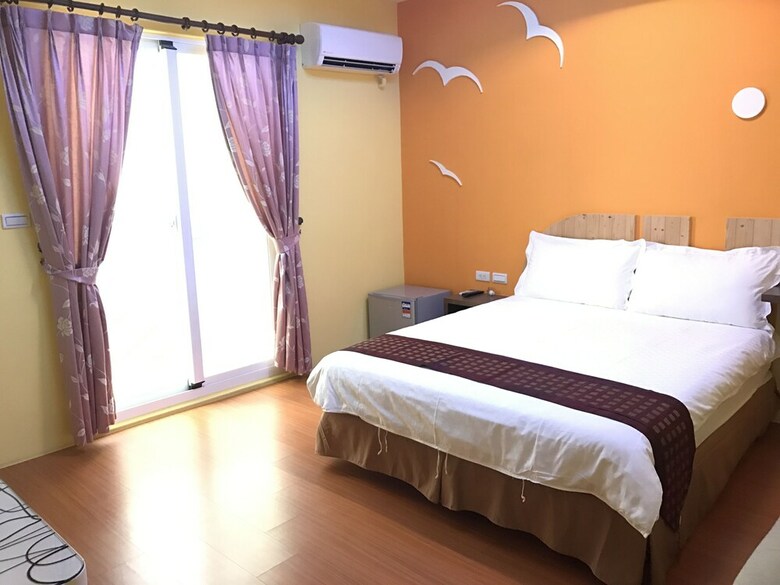 Bed & Breakfast Happy Life Hostel