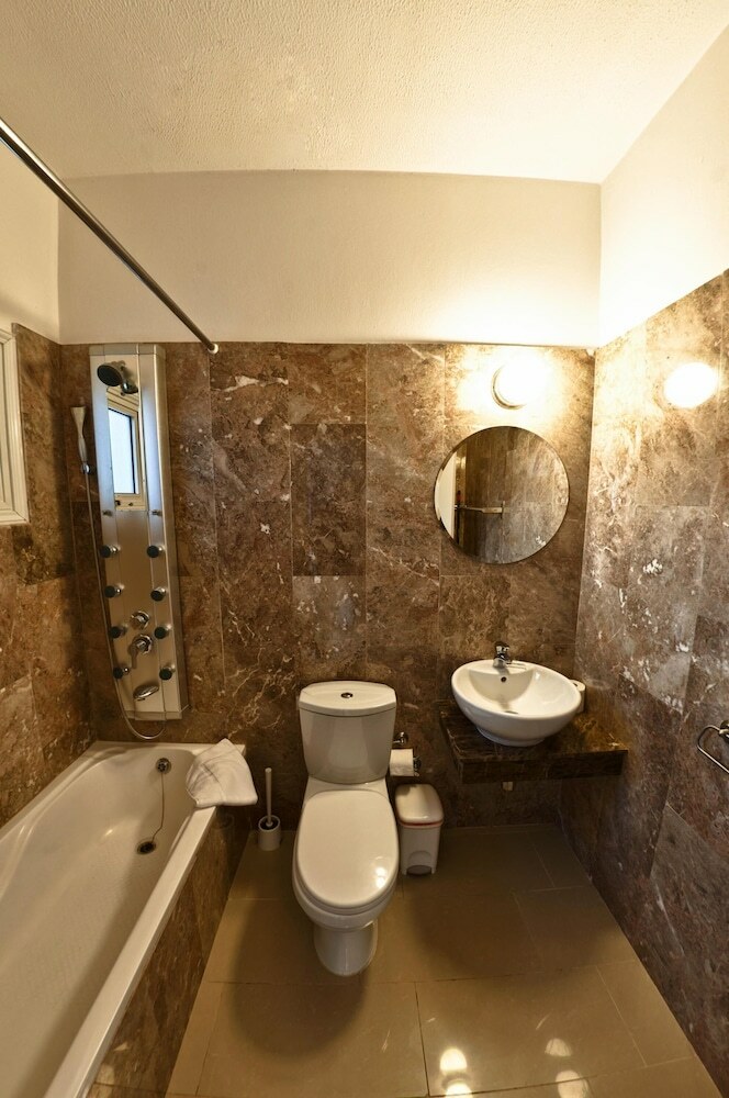 Anais Bay Hotel