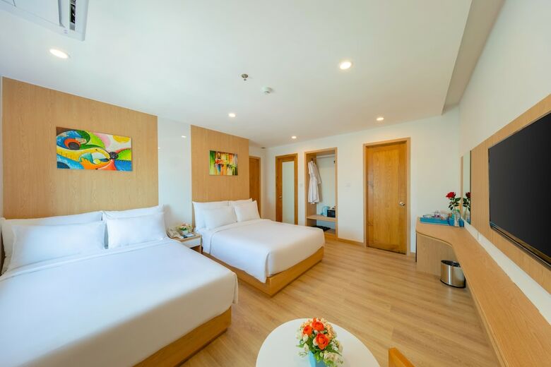 Gold Luxury Hotel