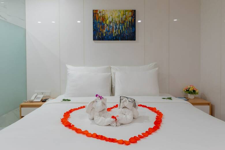 Gold Luxury Hotel