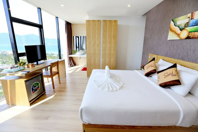 Gold Luxury Hotel