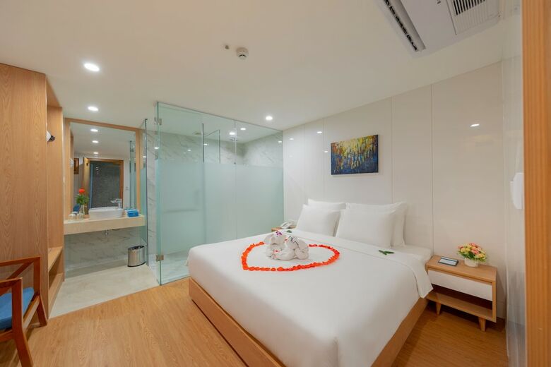 Gold Luxury Hotel