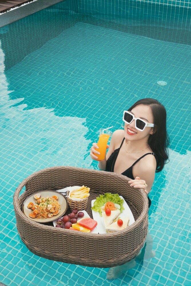 Gold Luxury Hotel