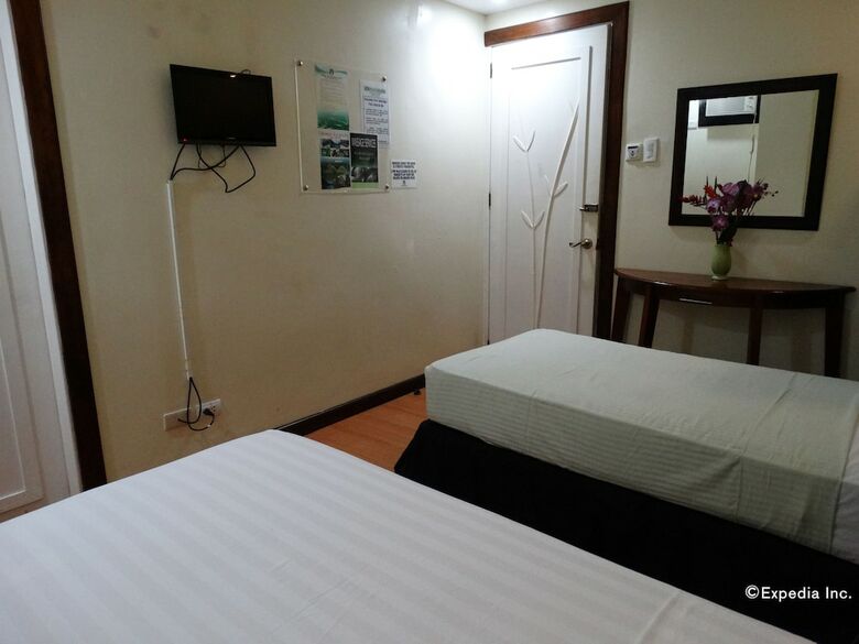 Hotel Panda Tea Garden Suites
