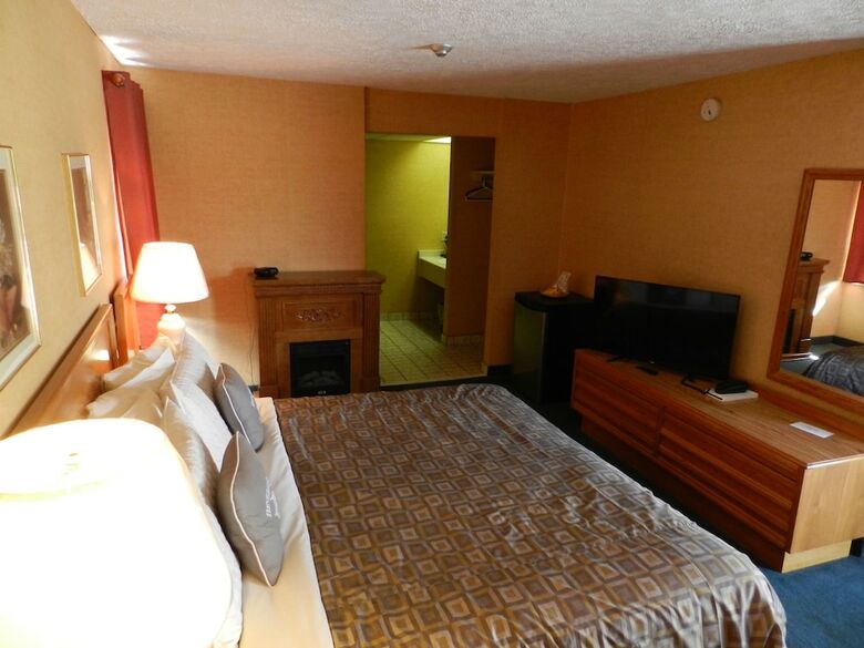 Motel Kings Inn Near The Falls