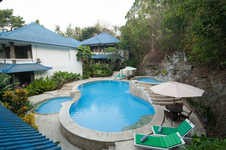 Hotel Beji Bay Resort