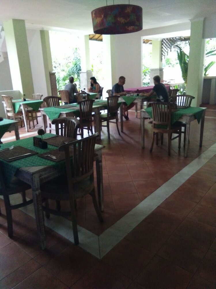 Hotel Beji Bay Resort