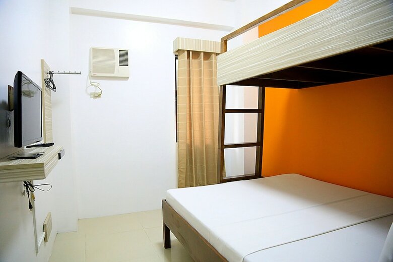 Hotel Travelbee Business Inn