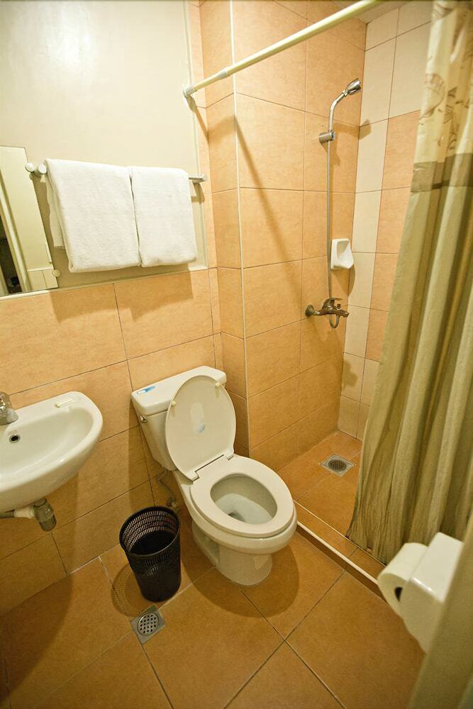 Hotel Travelbee Business Inn