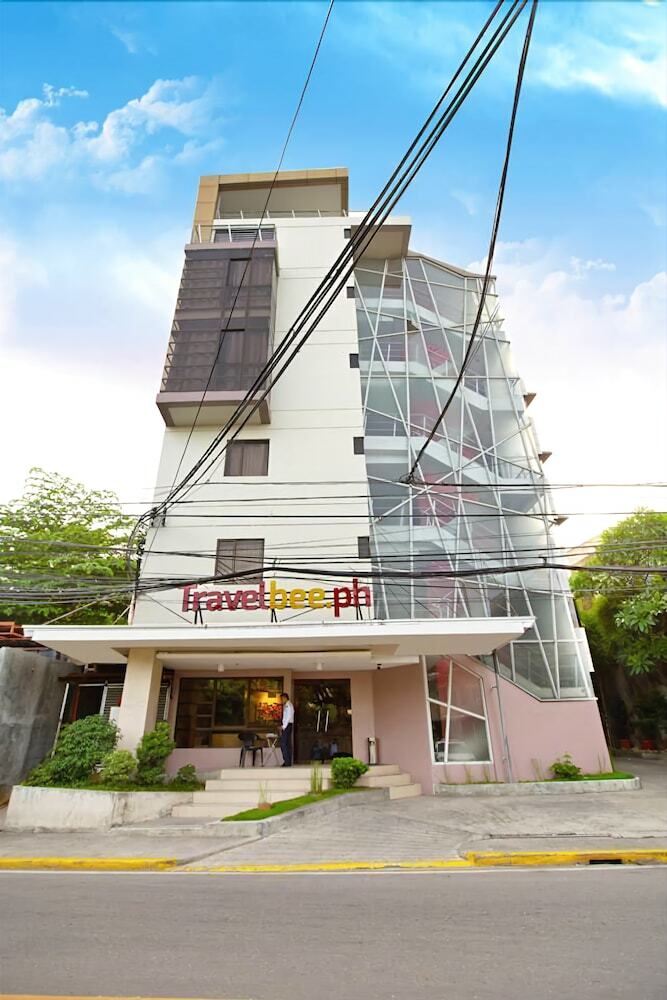 Hotel Travelbee Business Inn