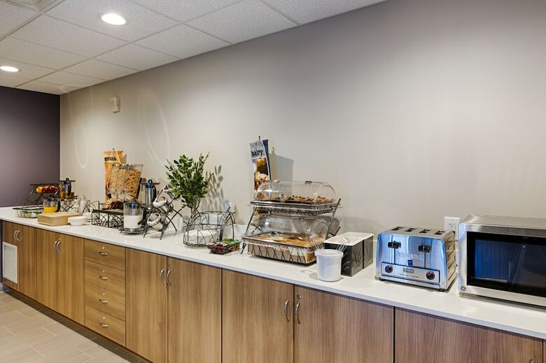 Hotel Microtel By Wyndham Casselman