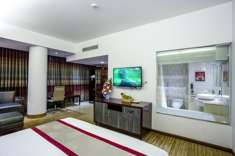 Hotel Bengal Blueberry