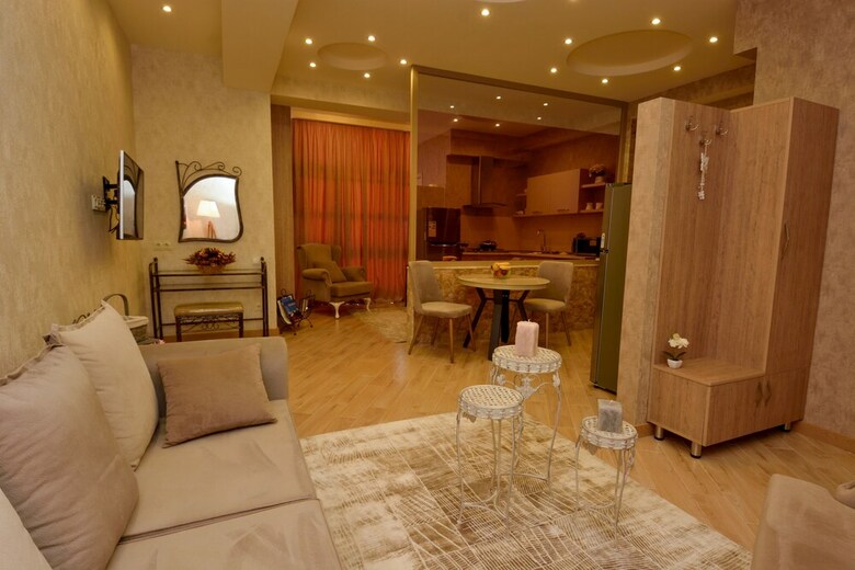 Hotel Diamond Dat Exx Company