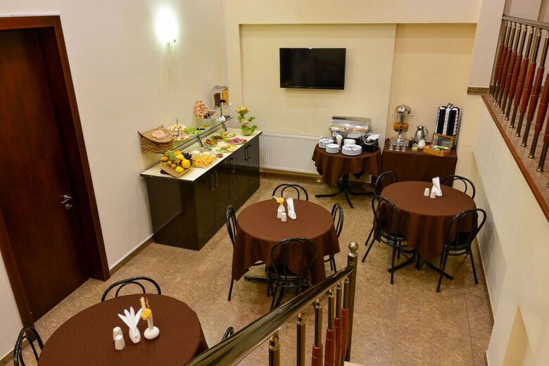 Hotel Diamond Dat Exx Company