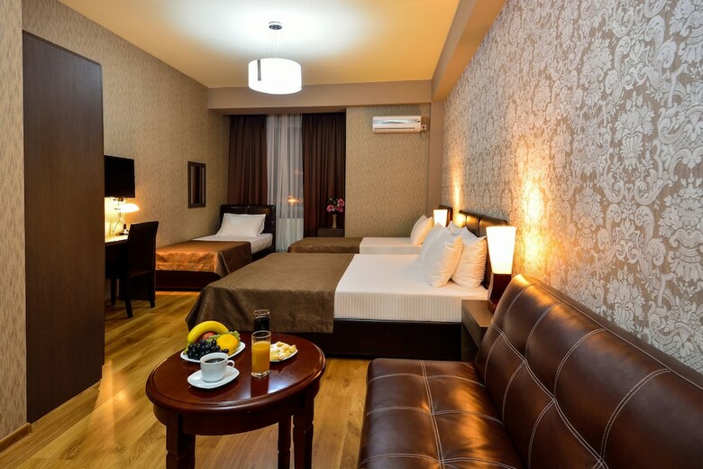 Hotel Diamond Dat Exx Company