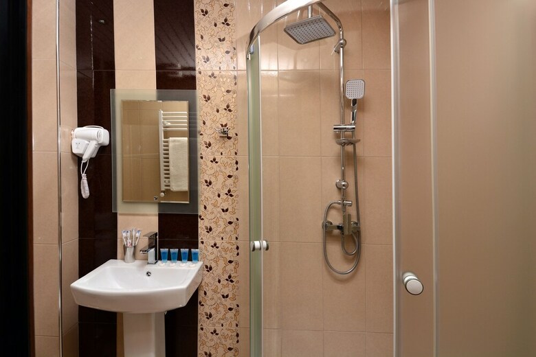 Hotel Diamond Dat Exx Company