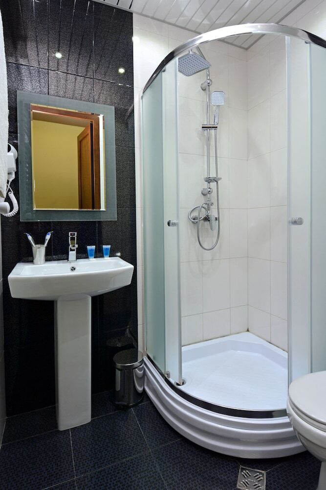 Hotel Diamond Dat Exx Company