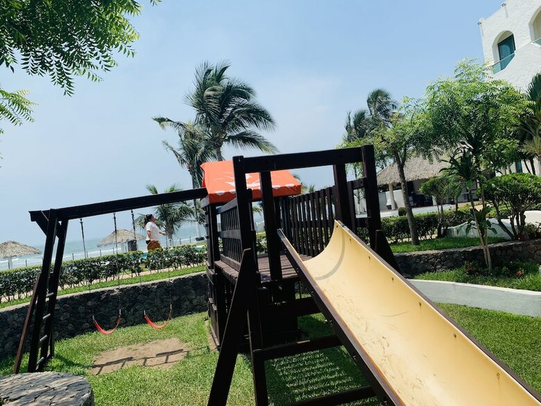 Hotel Playa Caracol