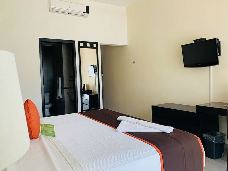 Hotel Playa Caracol