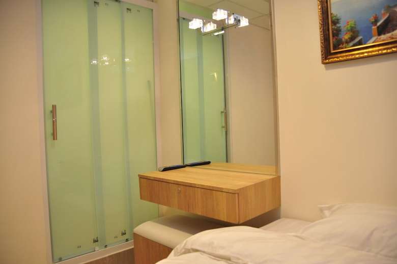 Hotel Leisure Hostel
