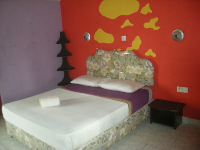Hotel Sri Lak Inn
