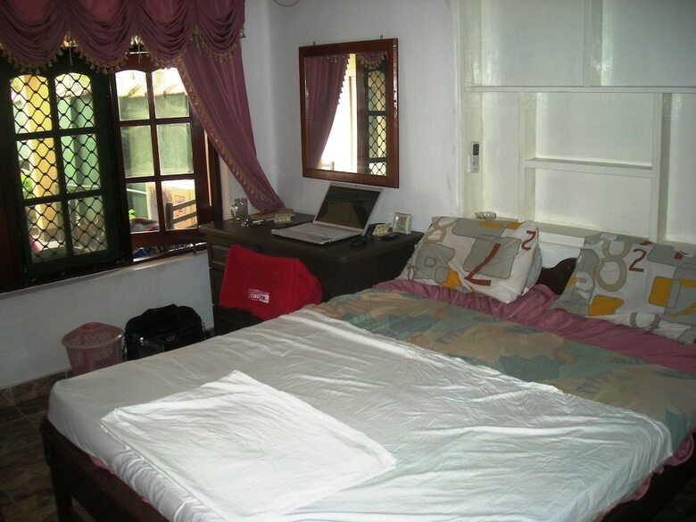 Hotel Sri Lak Inn