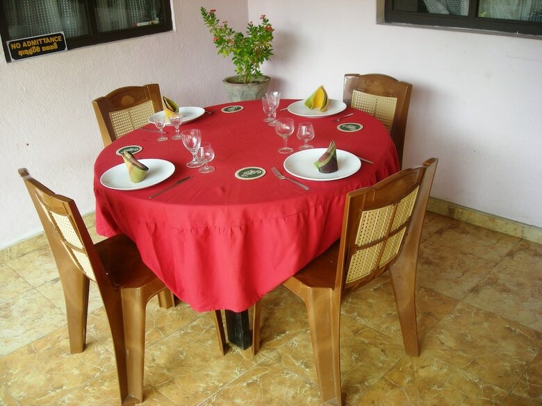 Hotel Sri Lak Inn