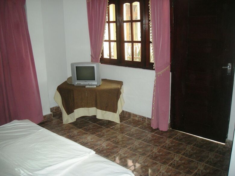 Hotel Sri Lak Inn