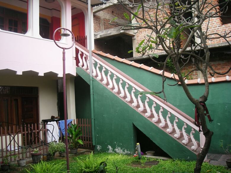 Hotel Sri Lak Inn