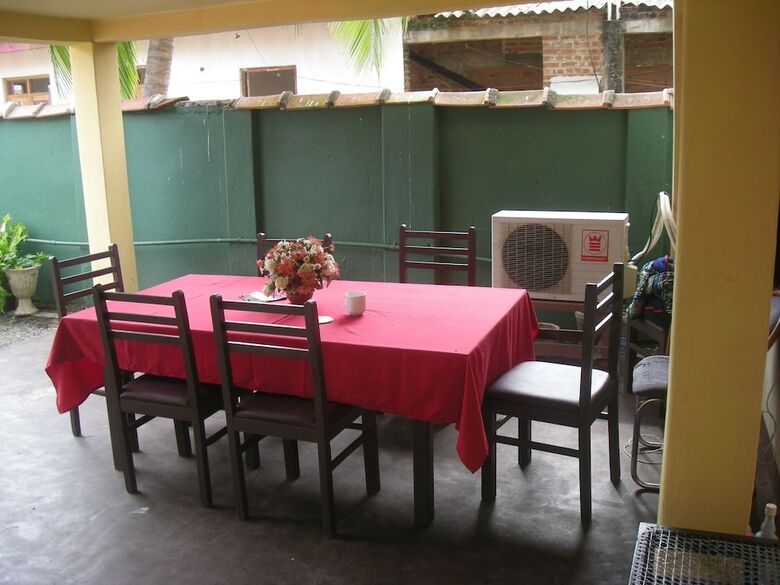 Hotel Sri Lak Inn