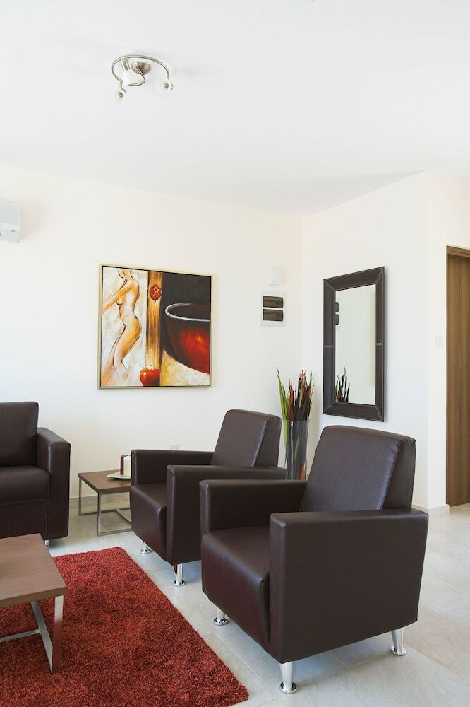 Chloraka Terrace Apartments