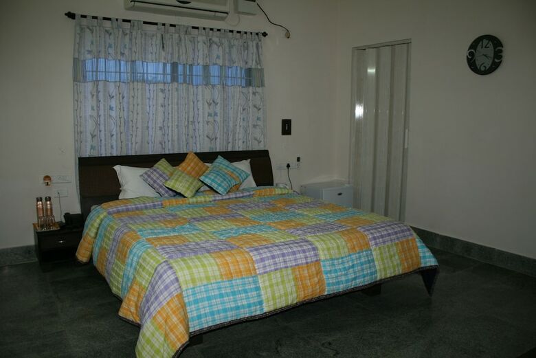 Hotel Serenity Inn Elite