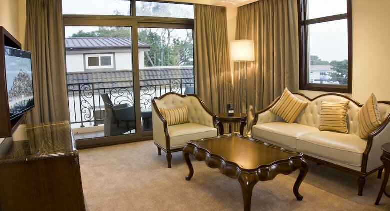 Tang Palace Hotel