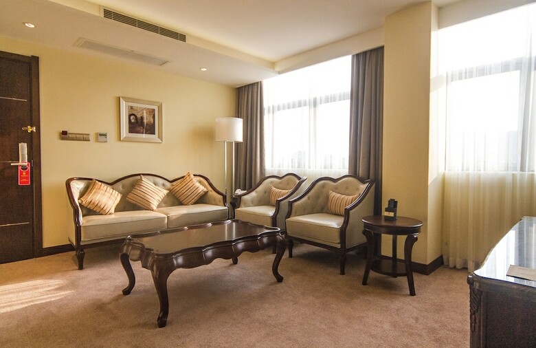 Tang Palace Hotel