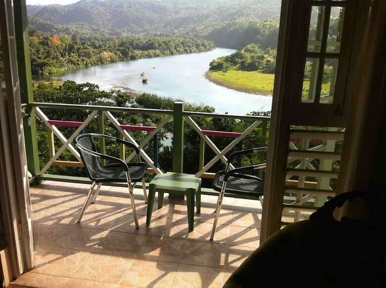 Hotel Rio Vista Resort